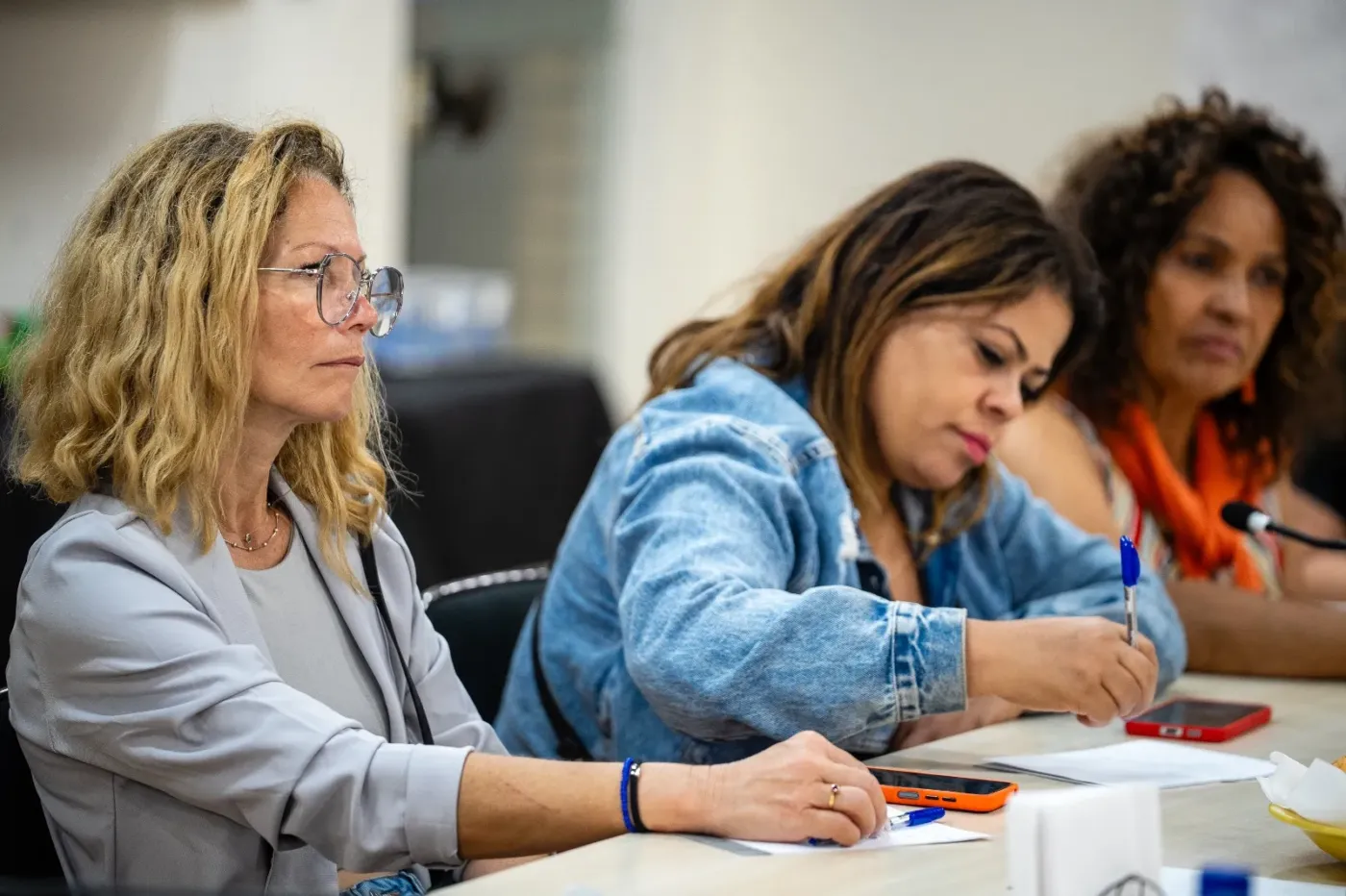 Companheiras do movimento social que participaram do debate.